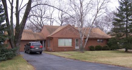 1737 N 116th St., Wauwatosa, WI 53226