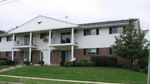 3479 S 91st St. #8, Milwaukee, WI 53227