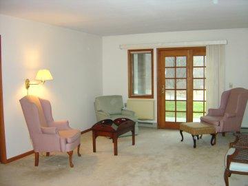 530 N Silverbrook Dr. #129, West Bend, WI 53090