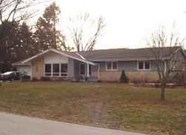 3913 W Pelican Ln, Brown Deer, WI 53209
