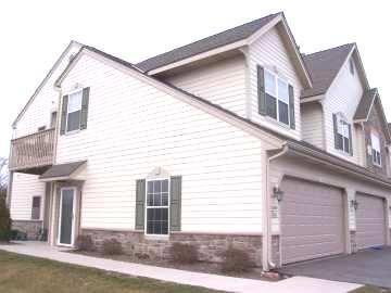 2689 W Honadel Blvd., Oak Creek, WI 53154