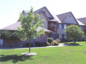 211 W Oak Leaf Dr. #1, Oak Creek, WI 53154