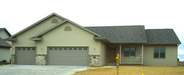 2615 White Fox Dr., Sheboygan, WI 53081