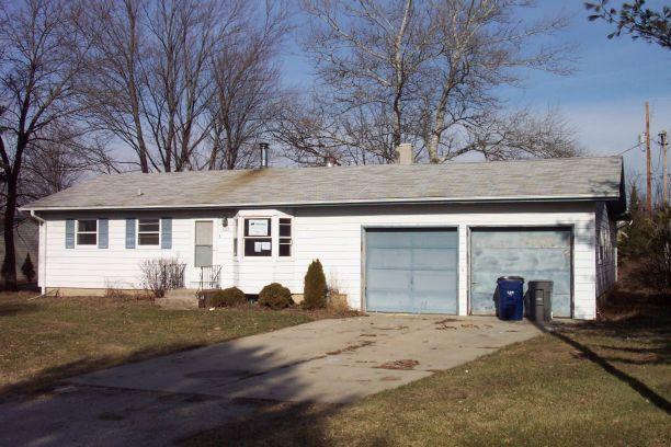 4220 E Alton Rd, Oak Creek, WI 53154
