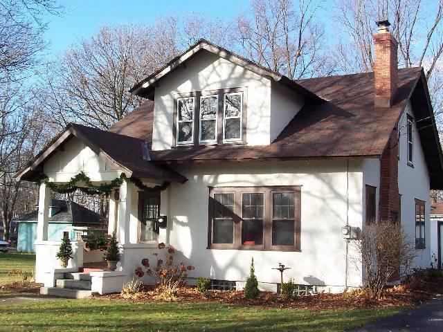 416 E Capitol Dr., Hartland, WI 53029