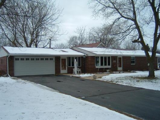 N27W26781 Lauderdale Dr., Pewaukee, WI 53072