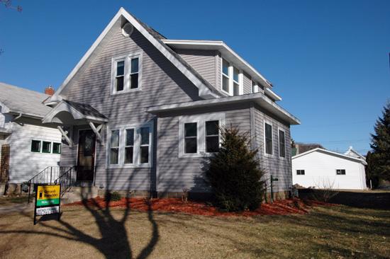 335 22nd St., La Crosse, WI 54601