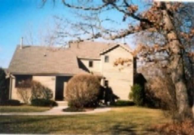 948 Duck Pond Rd., Fontana, WI 53125