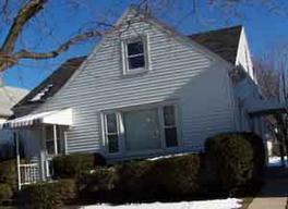 2121 N Superior, Racine, WI 53402