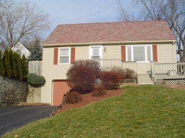 1926 Sunkist Ave., Waukesha, WI 53186