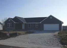 5625 Eagle Point Dr., Caledonia, WI 53108