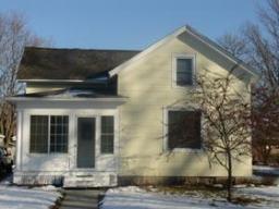 511 S Main St., Oconomowoc, WI 53066