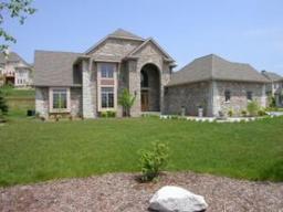21464 Golf View Dr., Menomonee Falls, WI 53051