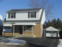 5060 N 61st St, Milwaukee, WI 53218