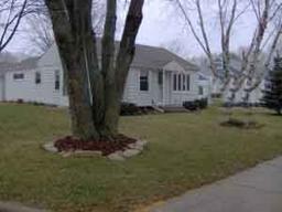 702 E Main St, Eagle, WI 53119