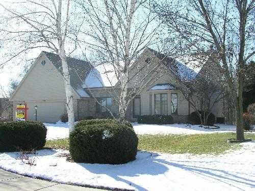 1108 Cottonwood Ct., West Bend, WI 53095
