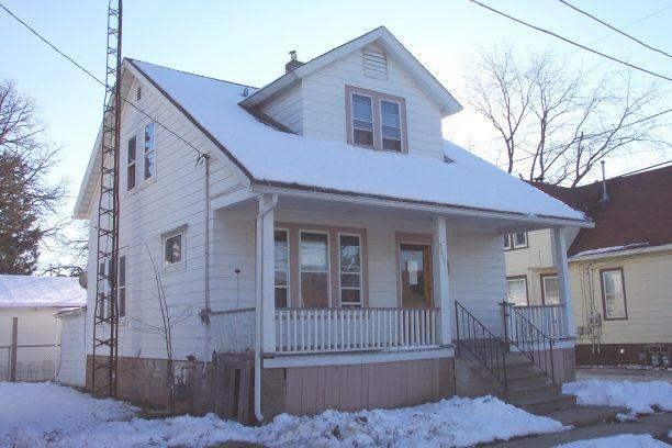 2311 68th St, Kenosha, WI 53143