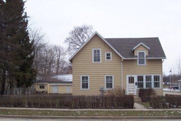 526 E Union St., Oconomowoc, WI 53066