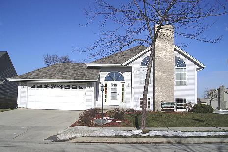 1256 River Place Blvd., Waukesha, WI 53189