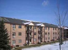 530 N Silverbrook Dr. #319, West Bend, WI 53090