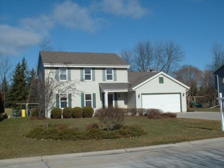 14130 W Beechwood Tr., New Berlin, WI 53151