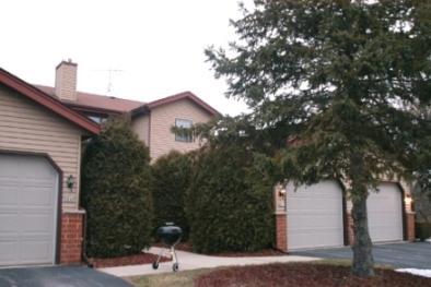 8843 W Knoll Ct., Franklin, WI 53132