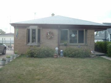 4037 S Burrell St., Milwaukee, WI 53207