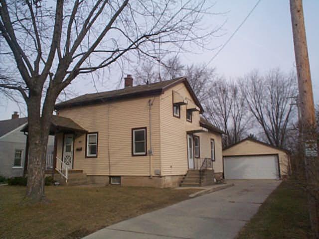 1125 N 12th Ave., West Bend, WI 53090
