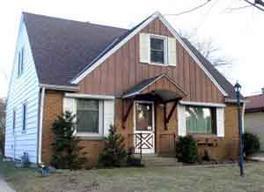 2102 N 114th St., Wauwatosa, WI 53226