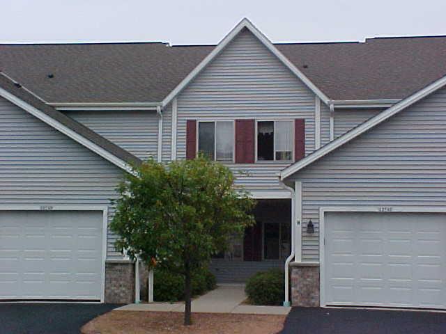 2111 Pine Ridge Ct. #C, Grafton, WI 53024