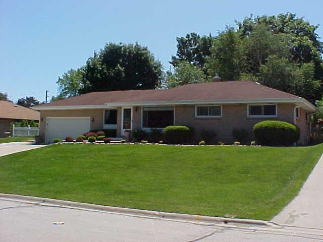 1749 Elm Ave., South Milwaukee, WI 53172