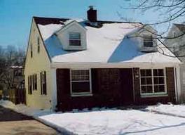 2424 N 86th St., Wauwatosa, WI 53226