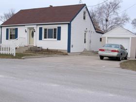 10250 S Judith Pl, Oak Creek, WI 53154