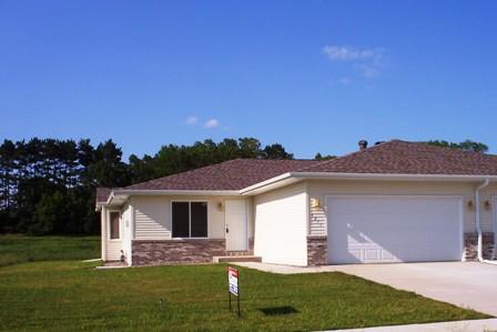 1211 Harvest Cir., Holmen, WI 54636