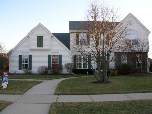 7729 W Stonewood Dr, Franklin, WI 53132