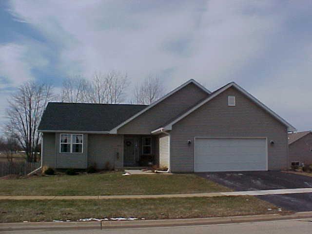 809 Maureen Ct, Twin Lakes, WI 53181