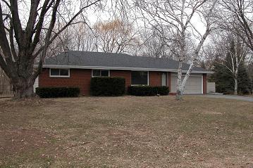 N57W15940 Bette Dr., Menomonee Falls, WI 53051