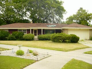 3825 St Clair St., Racine, WI 53402