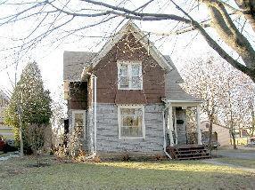 116 N James St., Waukesha, WI 53186