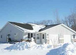 1416 Hoover Ct., New Holstein, WI 53061