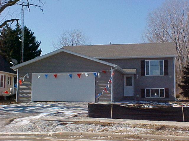 6202 54th Ave., Kenosha, WI 53142