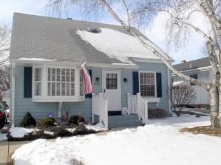 1925 N 116th St., Wauwatosa, WI 53226