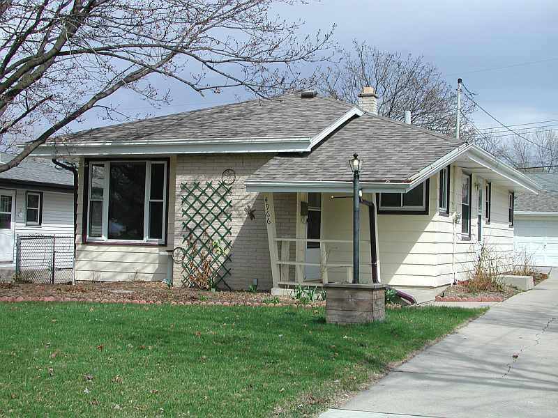 4966 N 107th St., Milwaukee, WI 53225