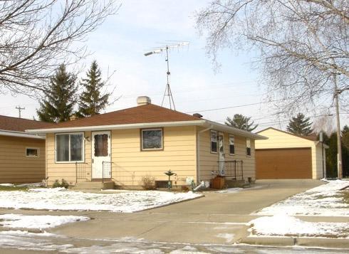 1422 N 30th St., Sheboygan, WI 53081