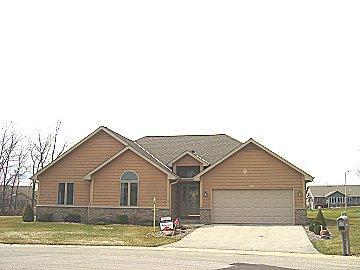 1304 West Heights Ct., West Bend, WI 53095