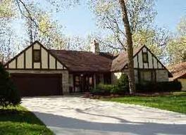 N26W22105 Glenwood Ln., Pewaukee, WI 53186