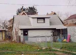 4555 W Fond Du Lac Ave, Milwaukee, WI 53216