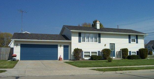 3003 Jackson St., Two Rivers, WI 54241