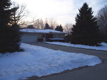 1051 Middle Ridge, Richfield, WI 53033
