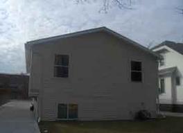 2016 Center St. #1, Racine, WI 53403